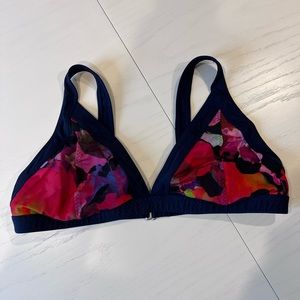 Athleta bikini top. Size XL